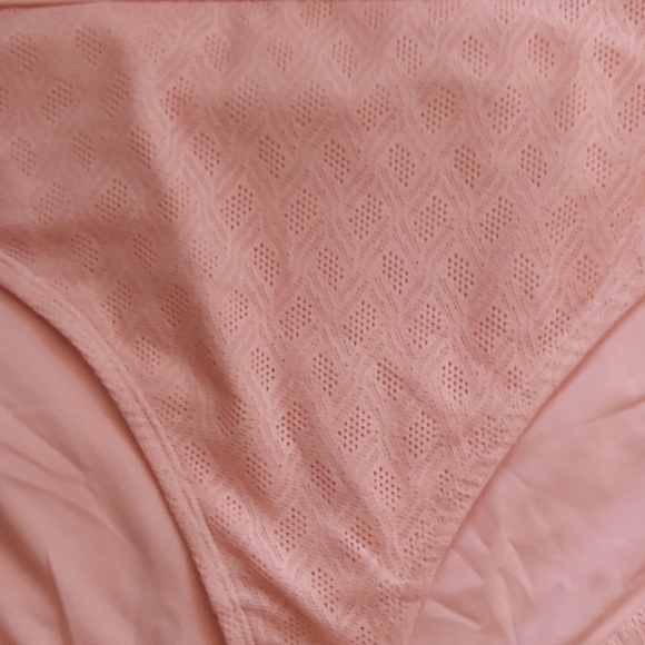 Forever 21 Swim Bottom in Coral - Picture 4 of 8